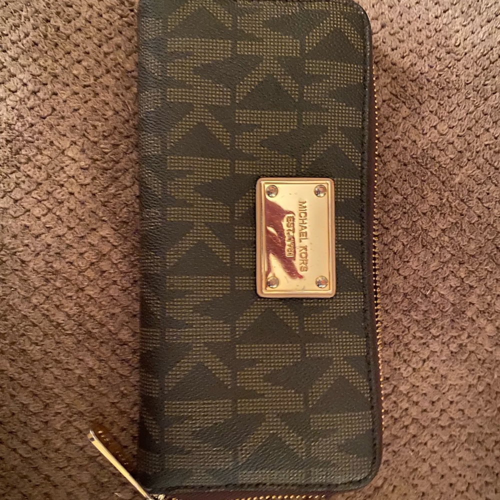 Michael Kors wallet